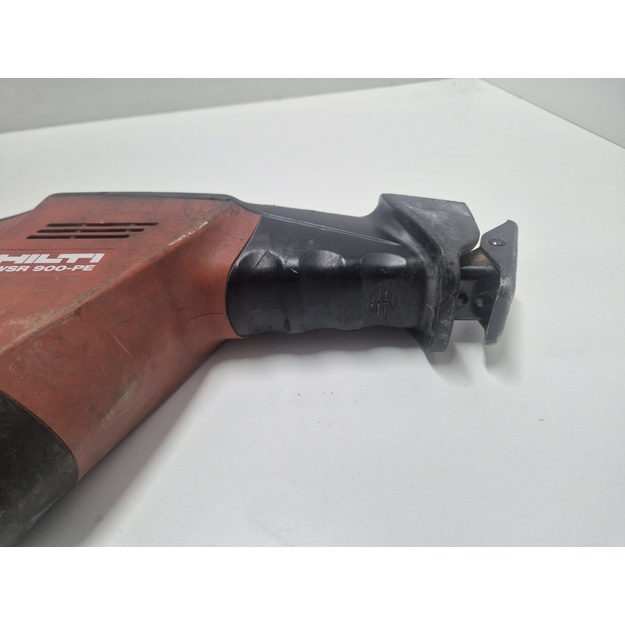 Hilti WSR 900-PE tiesinis pjūklas 900 W