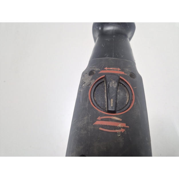 Hilti WSR 900-PE tiesinis pjūklas 900 W