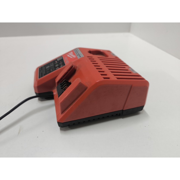 Milwaukee M12-18C kroviklis M12 / M18 12–18 V